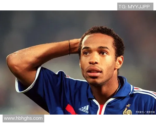 二十四号足球球星是谁揭秘 他们的传奇故事与球场表现